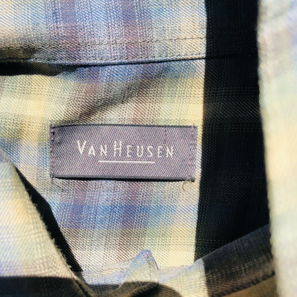 Van Huesen Plaid Y2K Flannel - Picture 2 of 3